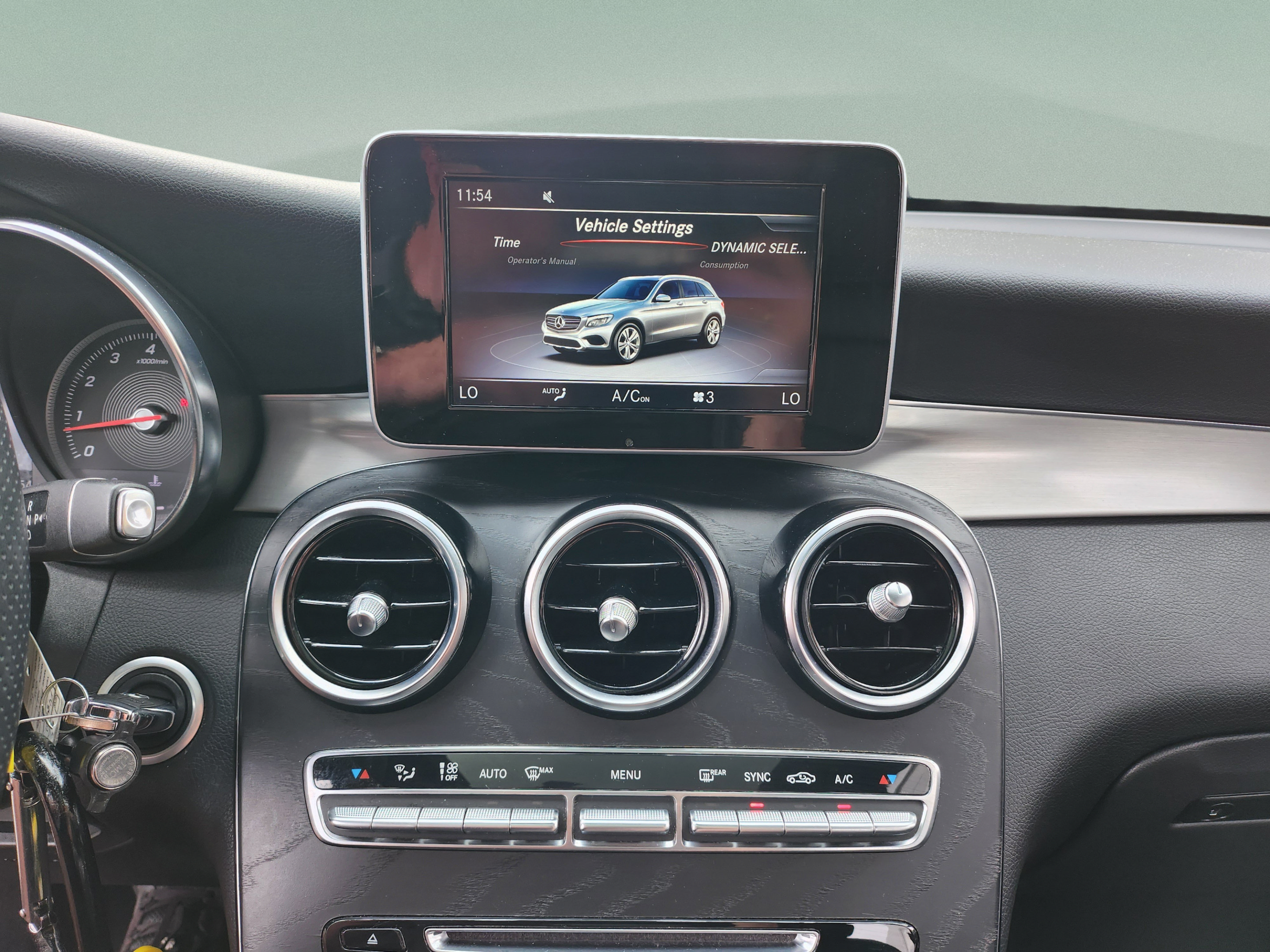 Used 2019 Mercedes-Benz GLC 300 image 17