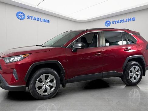 Used 2021 Toyota RAV4 LE FWD image 2
