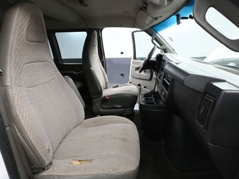 Used 2017 Chevrolet Express 3500 LT w/ LT Preferred Equipment Group image 37