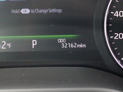 Certified 2023 Toyota Sienna Platinum image 31