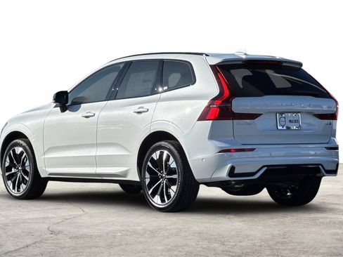 Used 2026 Volvo XC60 B5 Plus w/ Climate Package AWD/4WD image 6