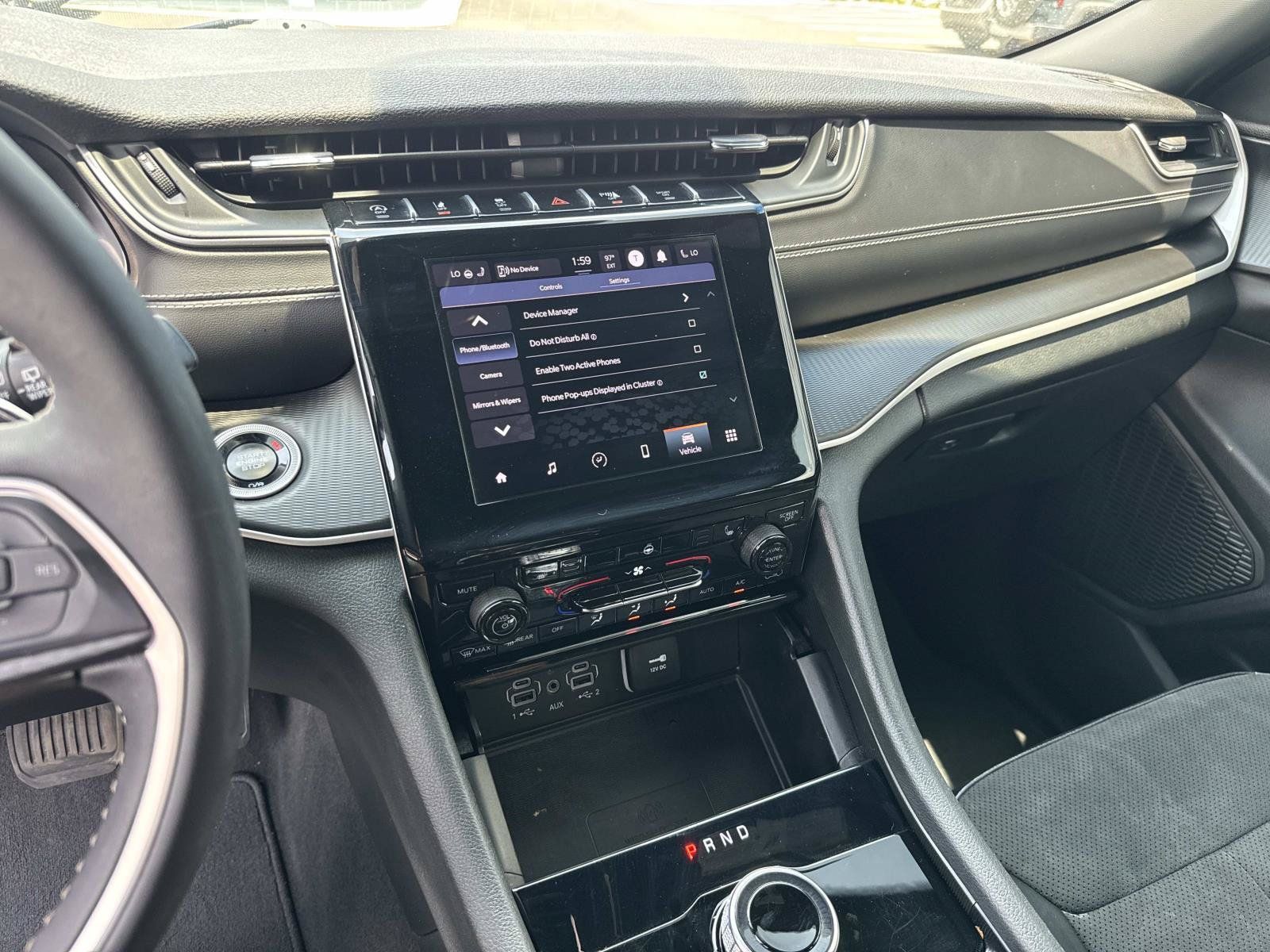 Used 2024 Jeep Grand Cherokee Altitude RWD image 27