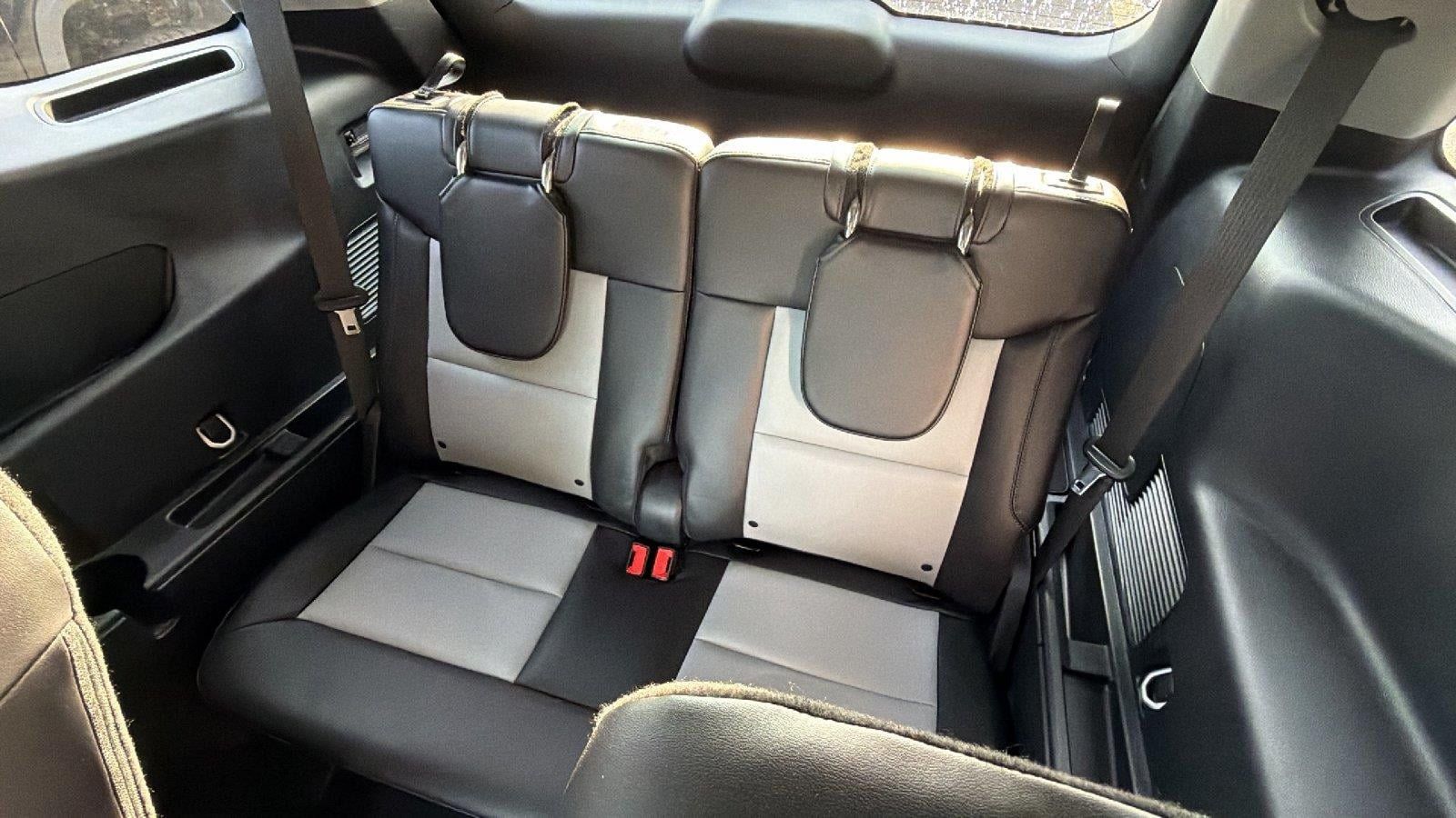 Used 2023 Ford Explorer XLT w/ Equipment Group 202A RWD image 25