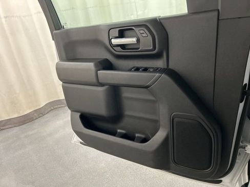 Used 2023 GMC Sierra 2500 Pro w/ Fleet Convenience Package image 16