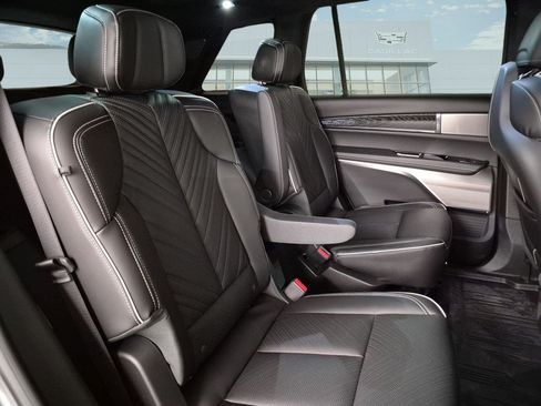 Certified 2026 Cadillac Vistiq Premium Luxury w/ LPO, Floor Liner Package AWD/4WD image 12