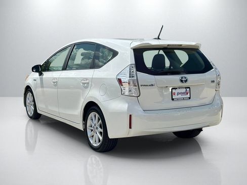 Used 2013 Toyota Prius V Five FWD image 7