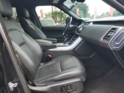 Used 2019 Land Rover Range Rover Sport HSE image 40