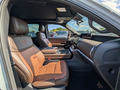 New 2025 Ford Expedition Max King Ranch image 8