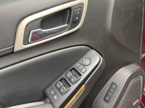 Used 2017 GMC Yukon XL Denali w/ Open Road Package image 39