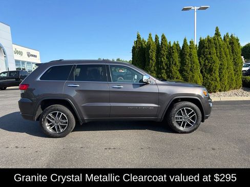 Used 2021 Jeep Grand Cherokee Limited AWD/4WD image 2