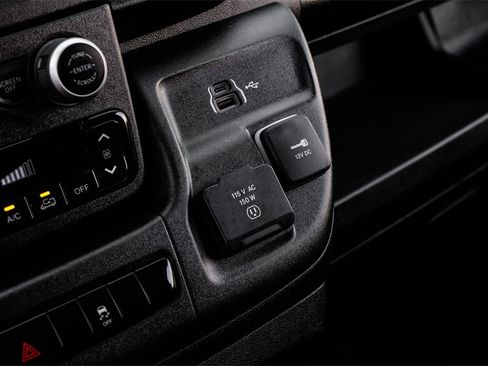 Used 2024 RAM ProMaster 2500 w/ Quick Order Package 22G SLT image 22