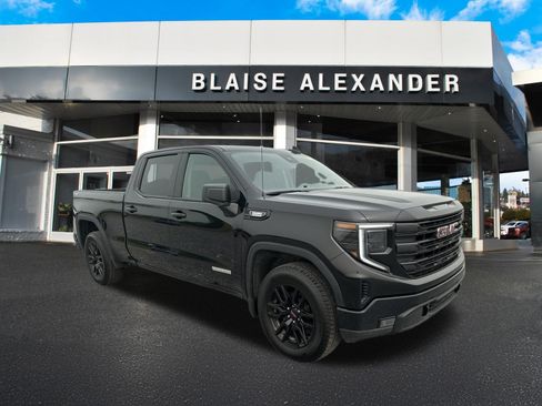 Used 2025 GMC Sierra 1500 Elevation AWD/4WD image 8