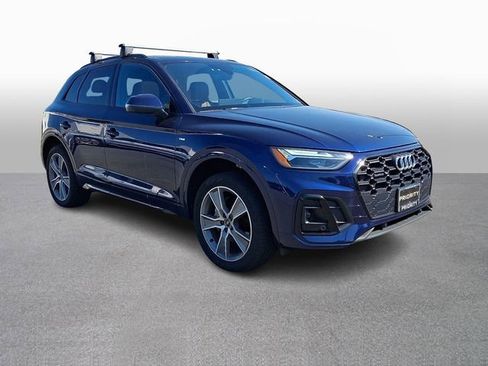 Used 2025 Audi Q5 2.0T Premium w/ Convenience Plus Package AWD/4WD image 3