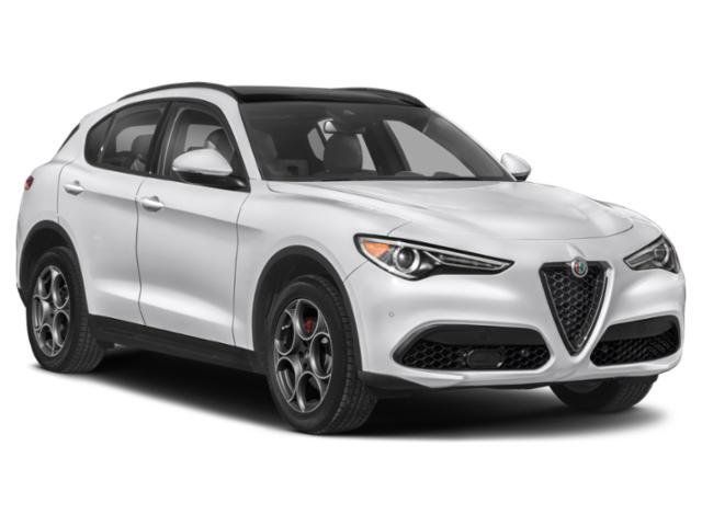 Used 2023 Alfa Romeo Stelvio Ti AWD/4WD image 9