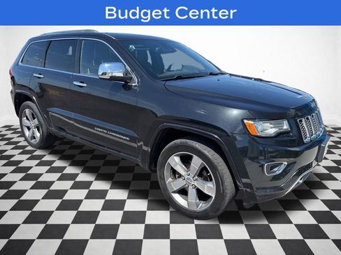 Used 2014 Jeep Grand Cherokee Overland w/ Advanced Technology Group AWD/4WD image 2