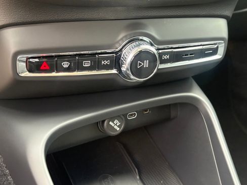 New 2026 Volvo XC40 B5 Plus w/ Protection Package Premier image 14