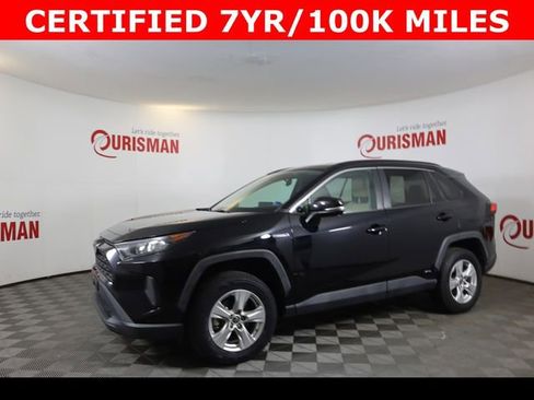 Used 2021 Toyota RAV4 LE image 6