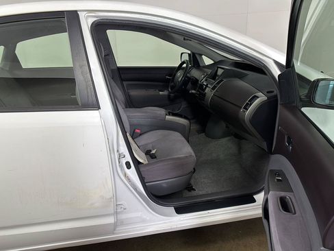 Used 2004 Toyota Prius FWD image 21