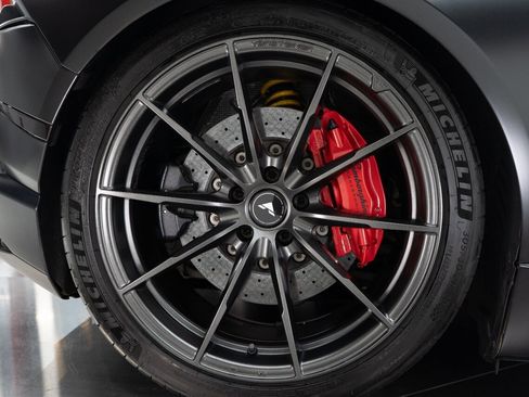 Used 2015 Lamborghini Huracan LP 610-4 image 76