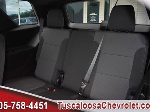 Used 2023 Chevrolet Traverse LT FWD image 22