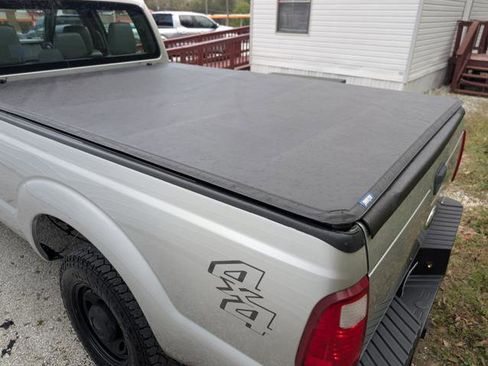 Used 2015 Ford F250 XL w/ Power Equipment Group image 13