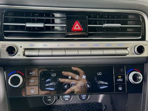 Certified 2026 Genesis G70 2.5T RWD image 16