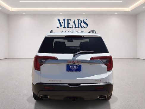Used 2023 GMC Acadia AT4 w/ Technology Package AWD/4WD image 4