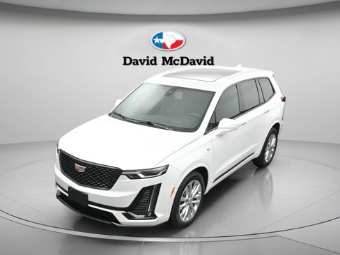 Used 2023 Cadillac XT6 Premium Luxury w/ Technology Package FWD image 44