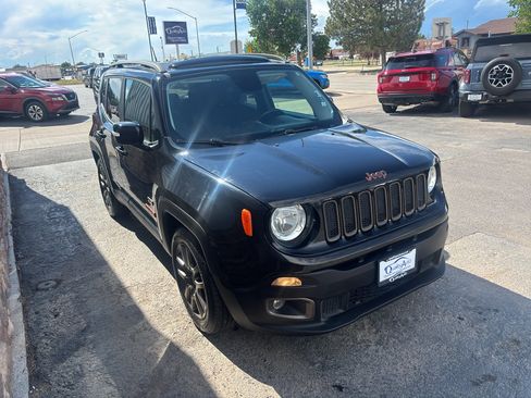 Used 2016 Jeep Renegade 75th Anniversary FWD image 4