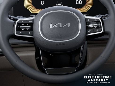 New 2026 Kia Carnival EX FWD image 23
