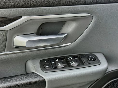 Used 2021 RAM 1500 Big Horn AWD/4WD image 18