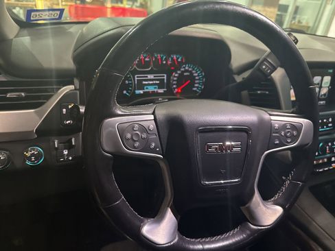 Used 2019 GMC Yukon SLT w/ Open Road Package image 10