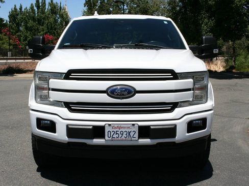 Used 2018 Ford F150 Lariat w/ Equipment Group 502A Luxury AWD/4WD image 3