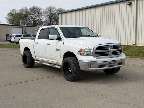Used 2018 RAM 1500 Big Horn AWD/4WD image 1