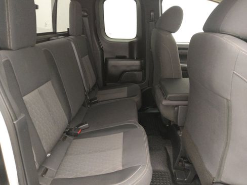 Used 2022 Nissan Titan S image 19