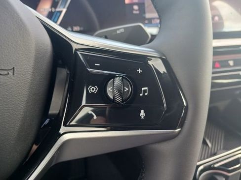 New 2024 BMW i5 eDrive40i w/ Convenience Package image 32