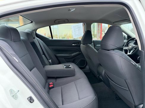 Used 2022 Nissan Altima 2.5 SV image 18