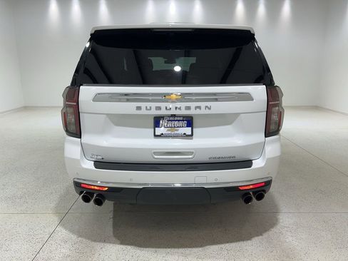 Used 2024 Chevrolet Suburban Premier RWD image 4