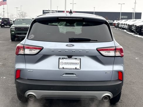 Used 2022 Ford Escape SE image 4