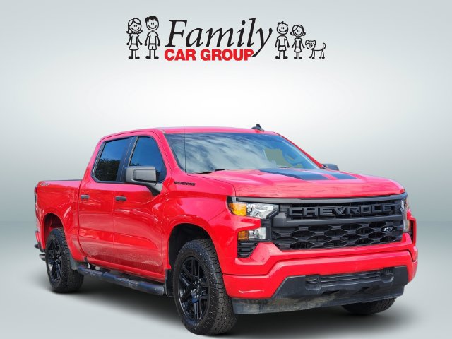 Used 2024 Chevrolet Silverado 1500 Custom w/ Rally Edition AWD/4WD image 2