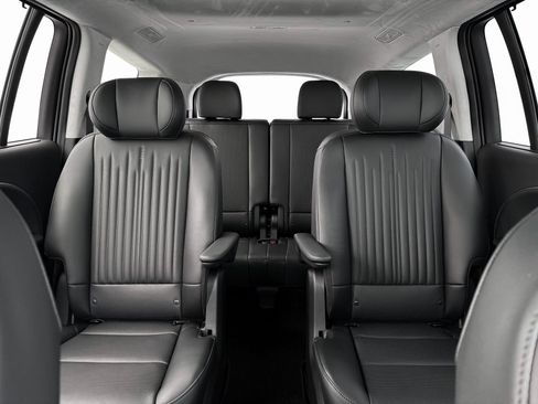 New 2026 Hyundai Ioniq 9 Calligraphy image 16