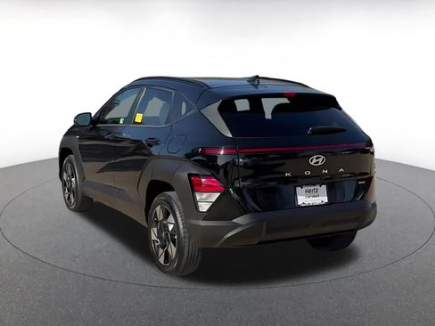 Used 2025 Hyundai Kona SEL image 11