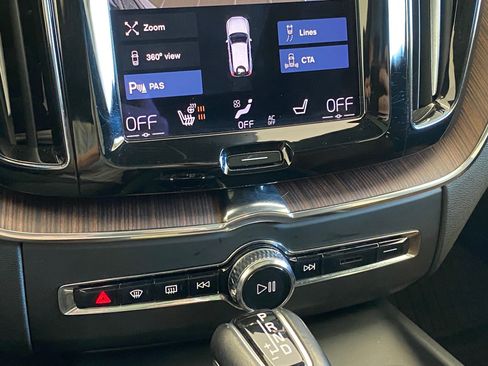 Used 2021 Volvo XC60 T6 Inscription w/ Advanced Package image 29