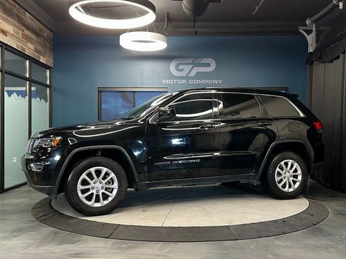 Used 2022 Jeep Grand Cherokee Laredo X AWD/4WD image 7
