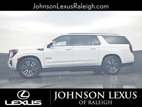 Used 2023 GMC Yukon XL AT4 w/ AT4 Premium Plus Package image 22