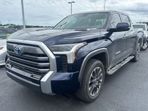 Used 2024 Toyota Tundra Limited w/ Power Package AWD/4WD image 1
