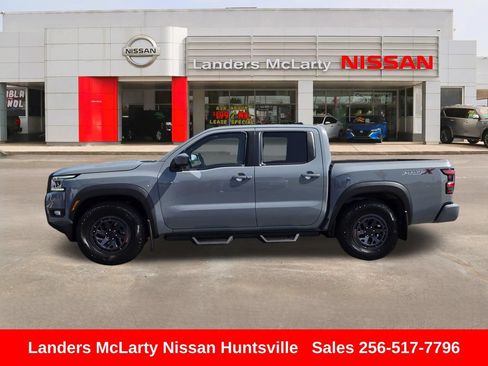 Used 2025 Nissan Frontier Pro-X w/ Pro Convenience Package RWD image 8