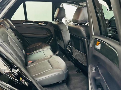 Used 2019 Mercedes-Benz GLE 400 4MATIC image 27