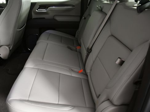 Used 2024 GMC Sierra 1500 SLT image 51