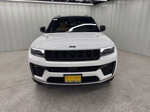New 2026 Jeep Grand Cherokee L Summit AWD/4WD image 2